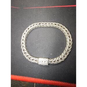 Heavy vintage John Hardy 925 bracelet 8" and 46 grams.